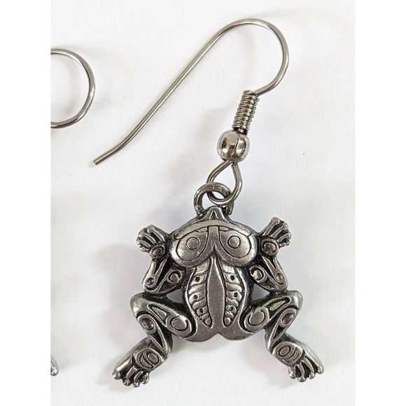 Pacific Northwest Style Silver Tone Frog Dangle Earrings Forest Boho Animals - Picture 3 of 7